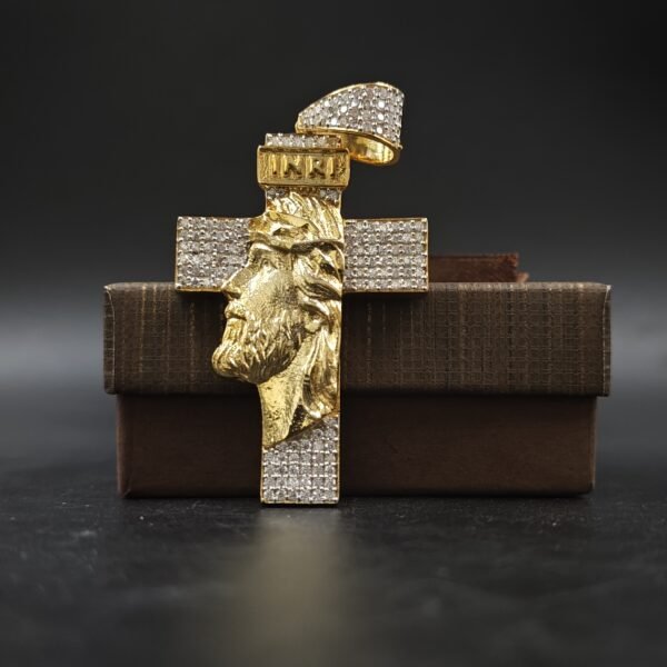 Christmas Day Special Gift For Him VVS Moissanite Attractive Jesus Cross Pendant In 925 Silver