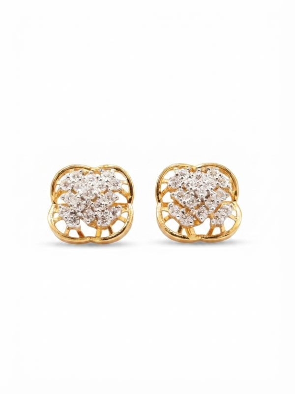 Women's Stud Earring Floral Cluster Shape In 925 Sterling Silver.