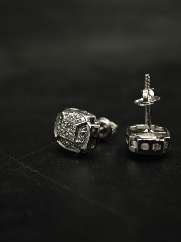 Tester Passing Moissanite Women's Wear Stud Earring Oval Shape In 925 Silver.