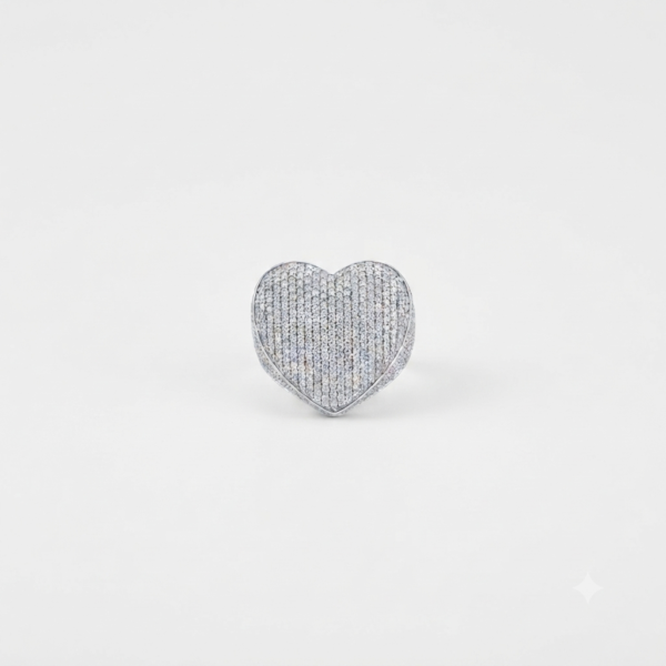 Women's Wear Pave Heart Moissanite Ring