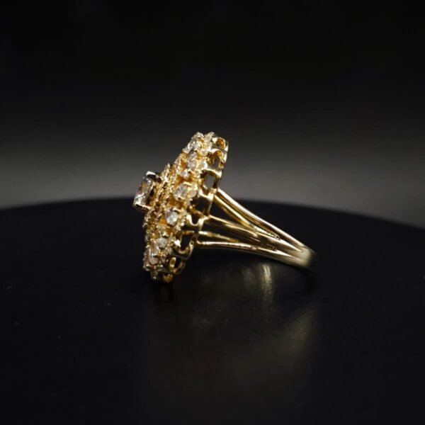 Multi-Layer CZ Cluster Ring
